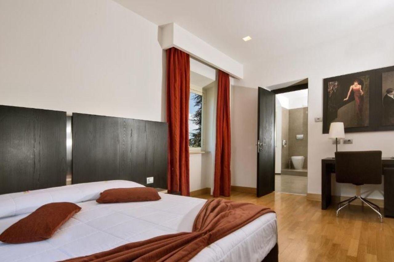 Lh Hotel Excel Roma Montemario מראה חיצוני תמונה