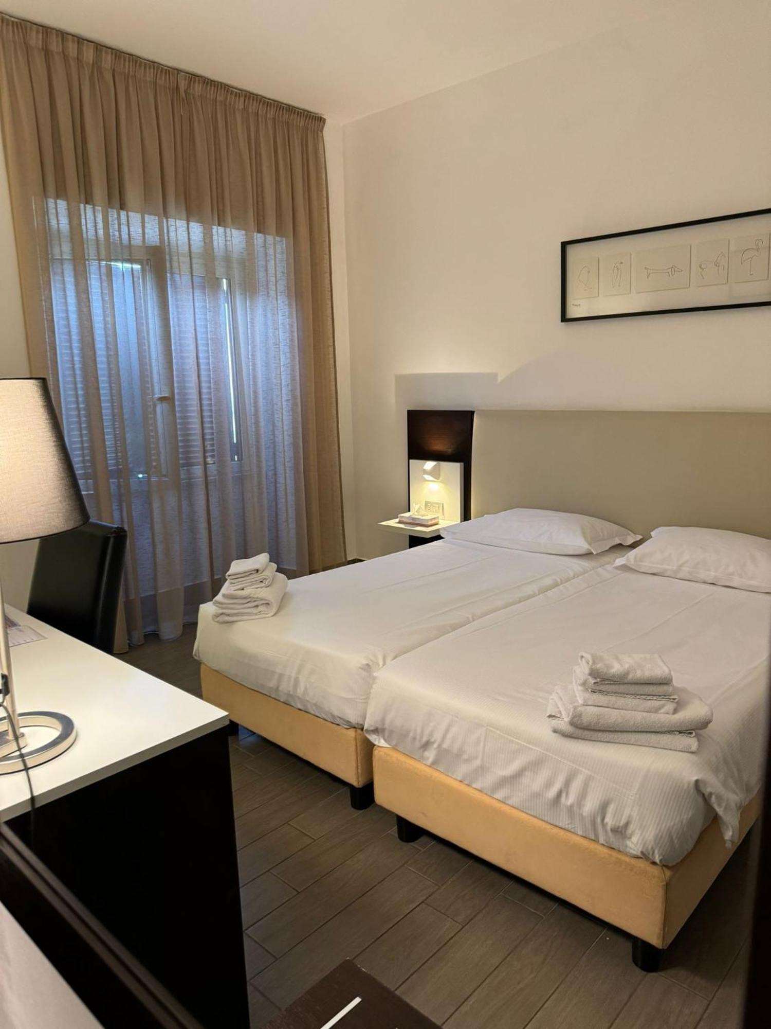 Lh Hotel Excel Roma Montemario מראה חיצוני תמונה
