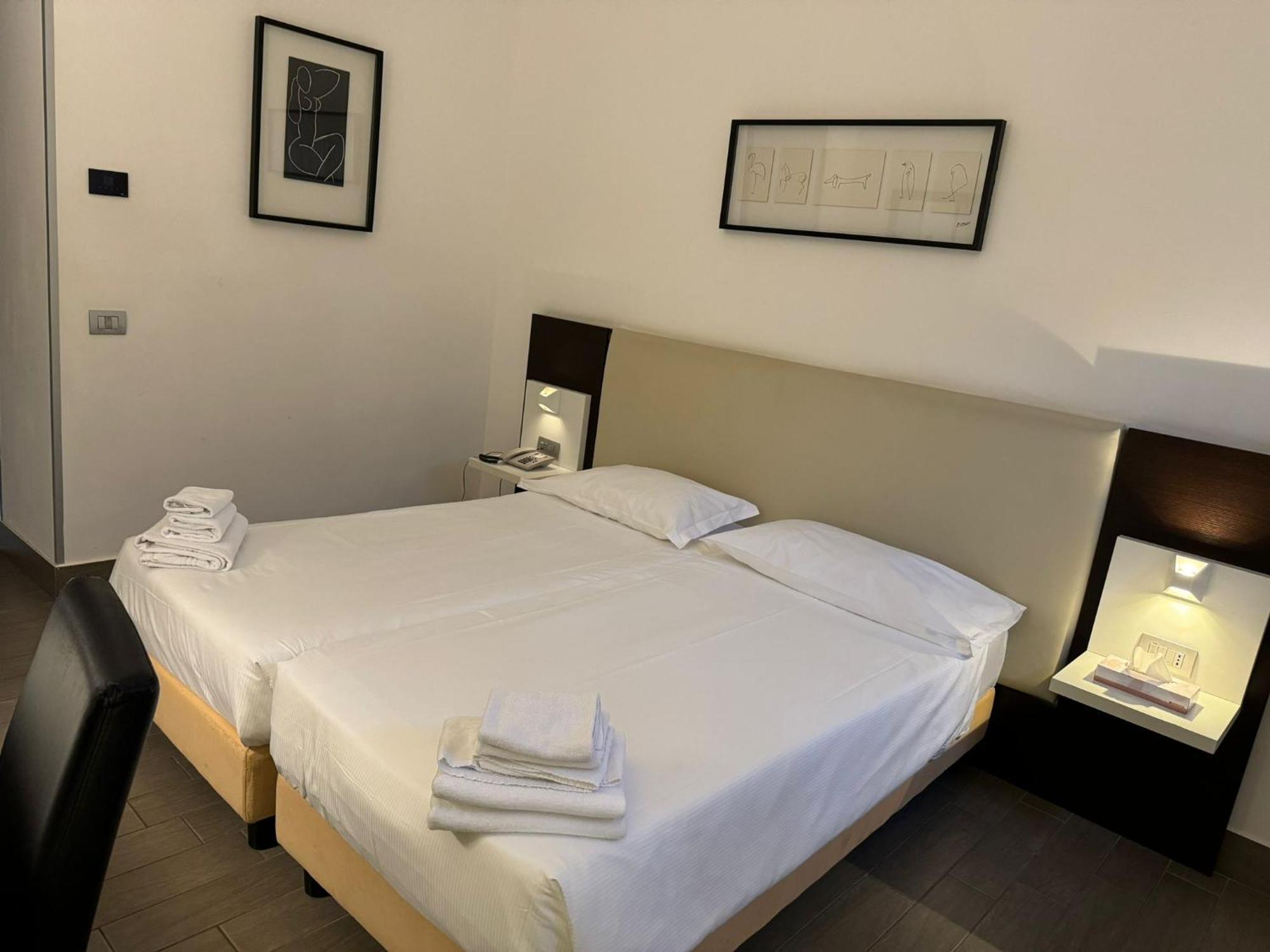 Lh Hotel Excel Roma Montemario מראה חיצוני תמונה